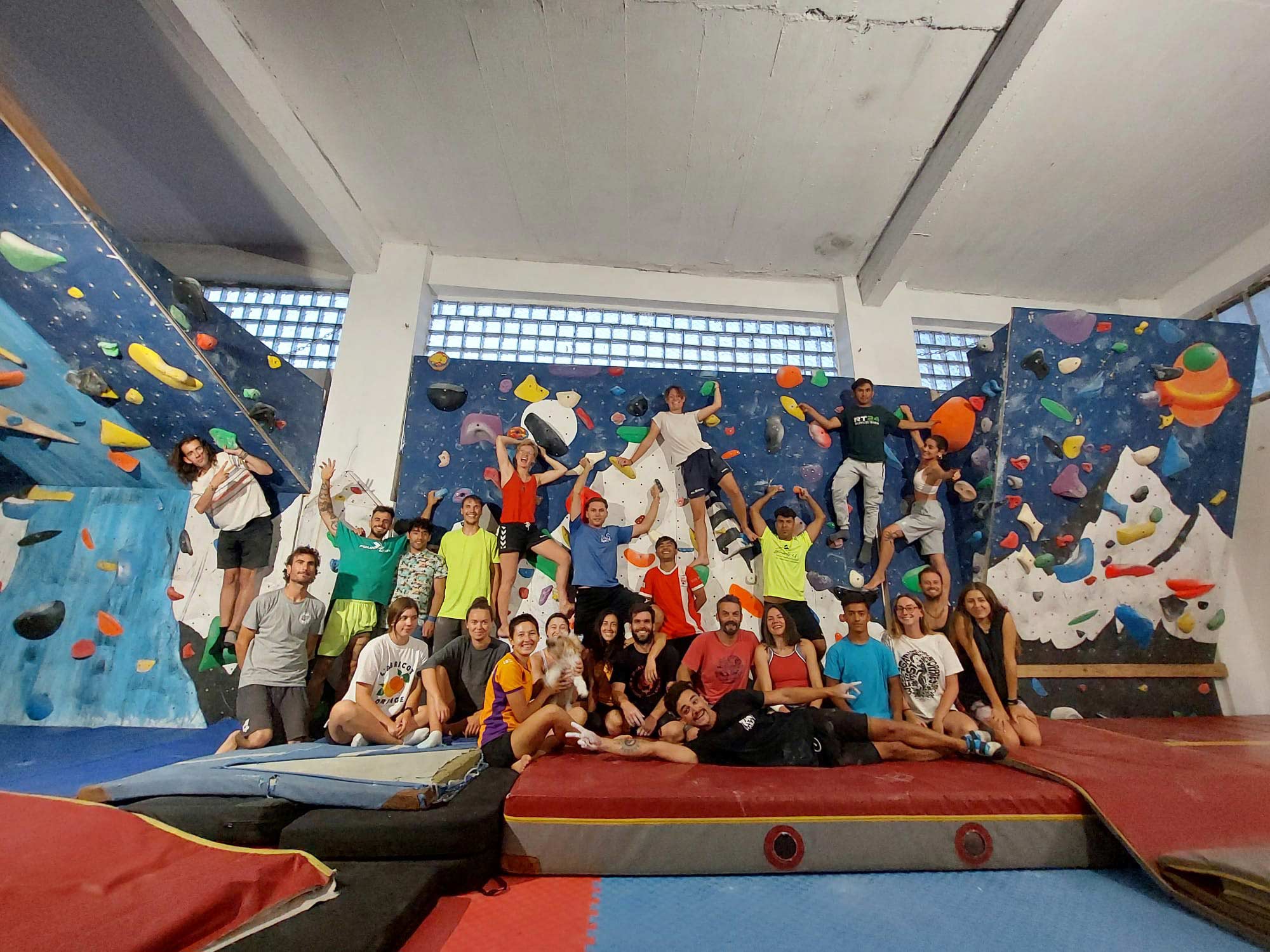 Climbing to the top - Yoga and Sport with Refugees
